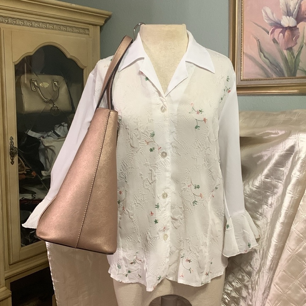 Beautiful Catherine Collection Spring Blouse - image 2
